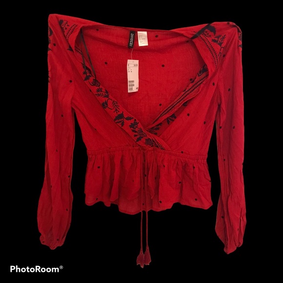 Women’s H&M Blouse - Picture 2 of 2